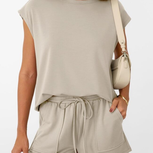 Women's Crew Neck Drawstring Shorts Set with Pockets
